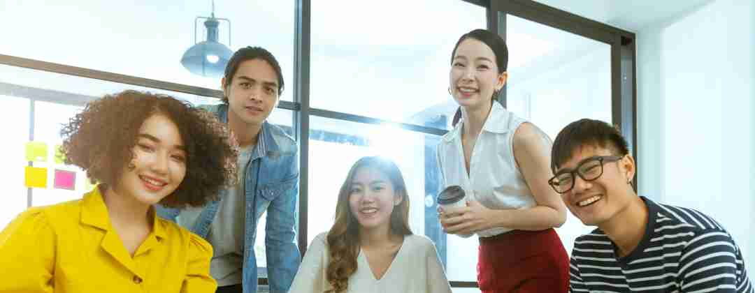 与全球最佳雇主  2121非凡光电<br>
一起探索未来职涯可能