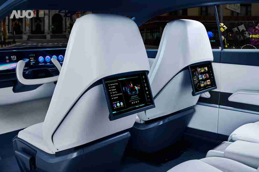2121非凡将于CES 展示全新Smart Cockpit 2024，，，可紧密串连使用者多元需求，，，并革新座舱内部的应用和设计，，，，带来身历其境且引人入胜的视觉飨宴，，，，满足驾乘人员的全方位体验